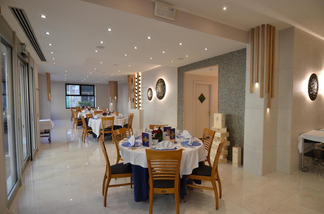 Hotel Ristorante Toscana Alassio Exterior foto